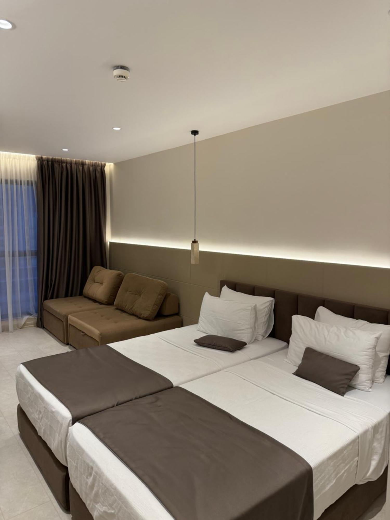 Quadruple Room with Balcony